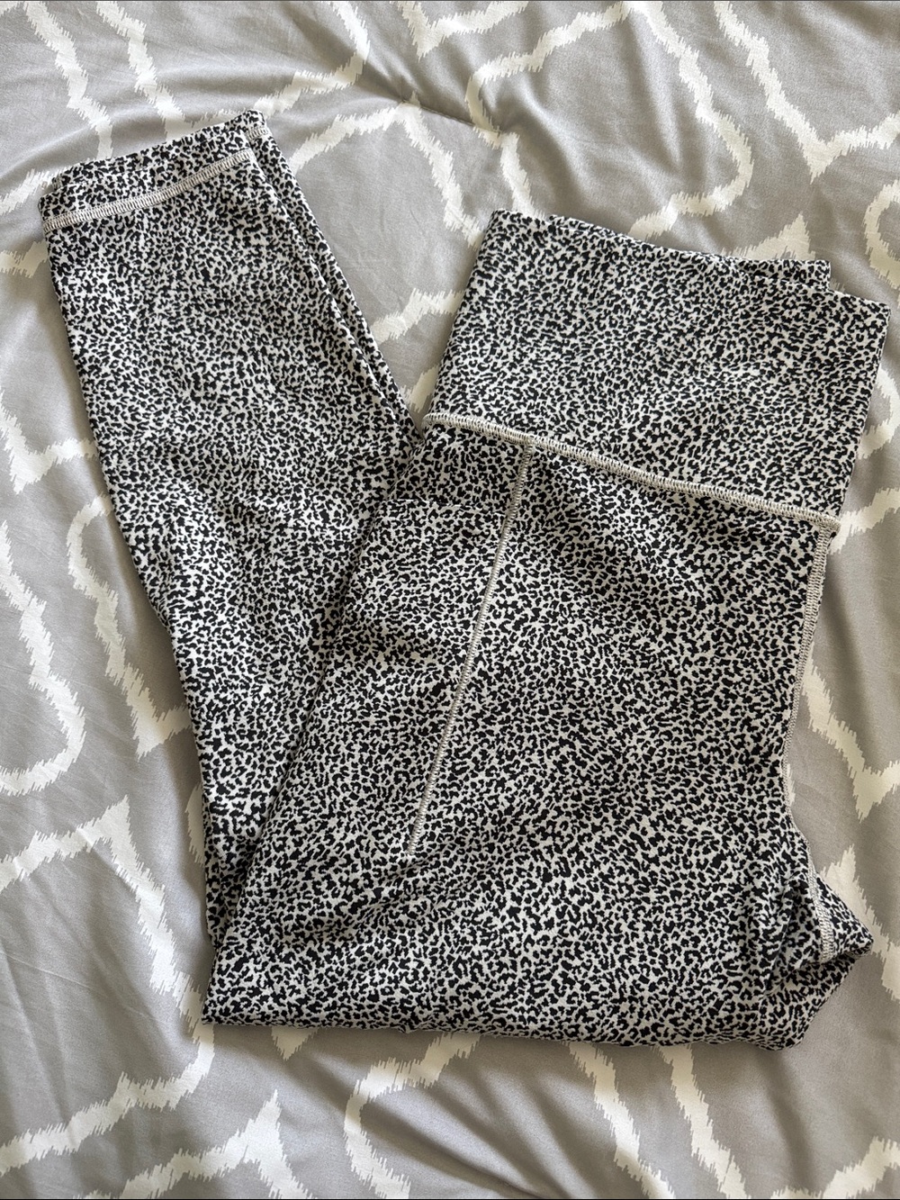 Athleta High-Waist Leopard Print Leggings - Black & White